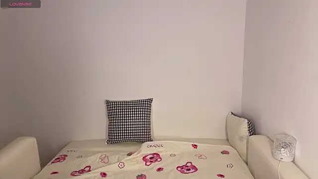 Kittenfishing online show from 13, 9, 2025