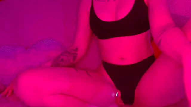 Little-Red21 online show from 15, 10, 2025