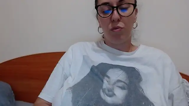 Snapshot of jollene chatting on 7, 6, 2026 jollene online show from 7, 6, 2026