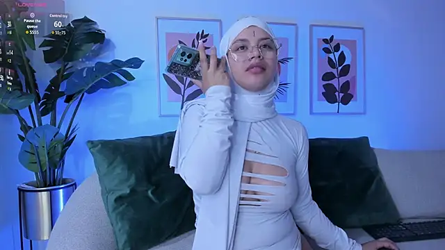 crystal peed online show from 23, 9, 2025