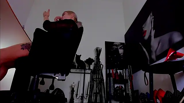 Snapshot of demisweet chatting on 7, 2, 2026 demisweet online show from 7, 2, 2026