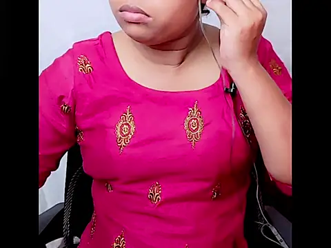 LushVamp online show from 12, 9, 2025