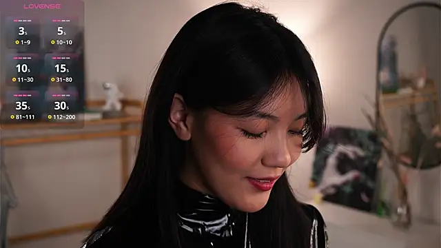 MoiraEger online show from 12, 10, 2025