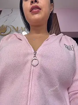 Snapshot of CrisMarulanda chatting on 11, 2, 2026 CrisMarulanda online show from 11, 2, 2026