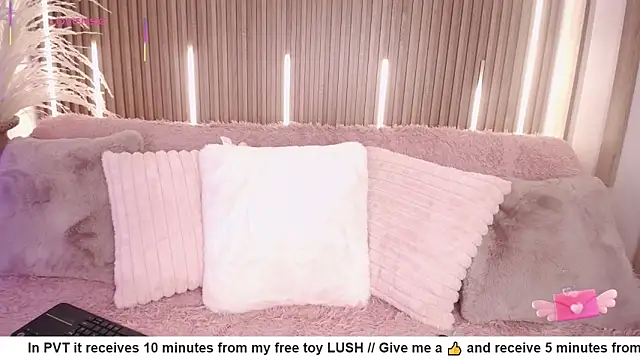 MylaDreams online show from 25, 9, 2025