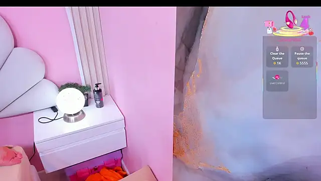 hinata dolly online show from 9, 11, 2025