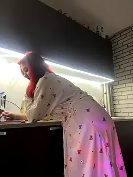 Katie Kiss online show from 6, 10, 2025