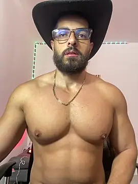 Snapshot of magnumchris chatting on 13, 6, 2026 magnumchris online show from 13, 6, 2026