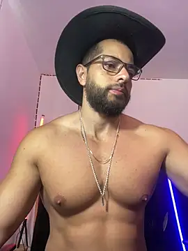 Snapshot of magnumchris chatting on 15, 6, 2026 magnumchris online show from 15, 6, 2026