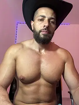 Snapshot of magnumchris chatting on 10, 7, 2026 magnumchris online show from 10, 7, 2026