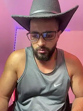 Snapshot of magnumchris chatting on 27, 6, 2026 magnumchris online show from 27, 6, 2026