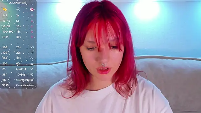 Molly Platt online show from 10, 9, 2025