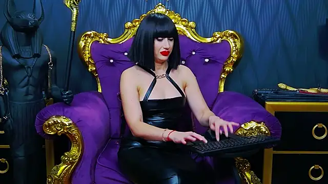 LaraMaeve online show from 15, 11, 2025