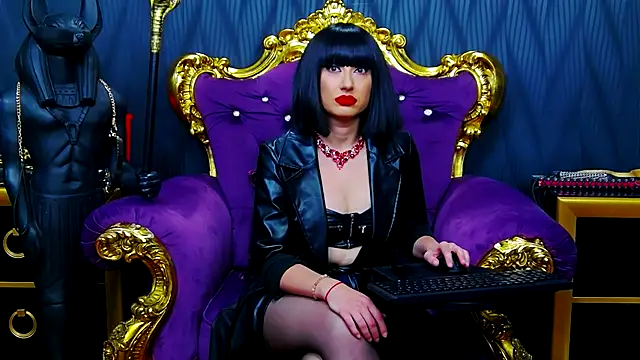 LaraMaeve online show from 18, 9, 2025