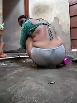 aunty sumy online show from 6, 4, 2026