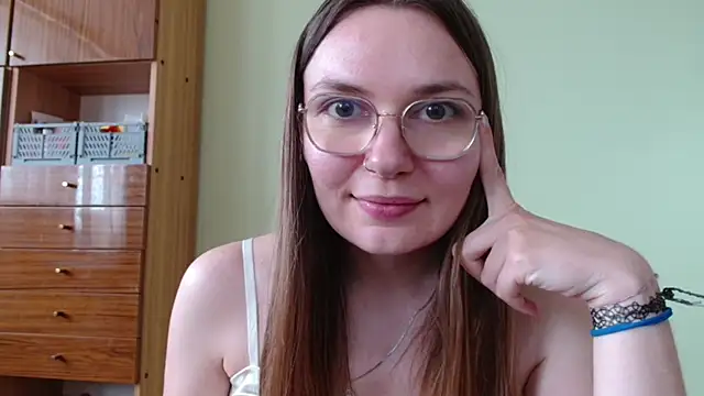 LooveELLYx online show from 3, 6, 2026