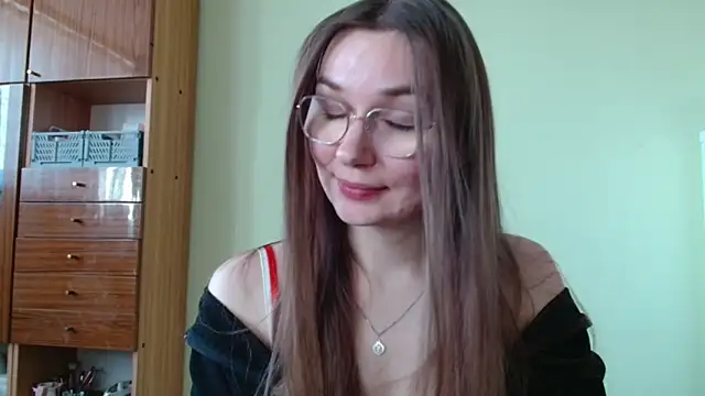 LooveELLYx online show from 10, 3, 2025