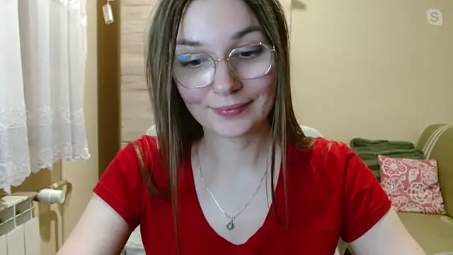 LooveELLYx online show from 3, 3, 2025