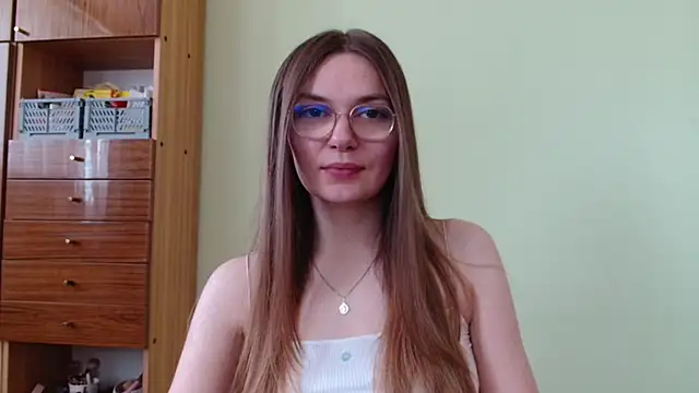 LooveELLYx online show from 18, 6, 2026