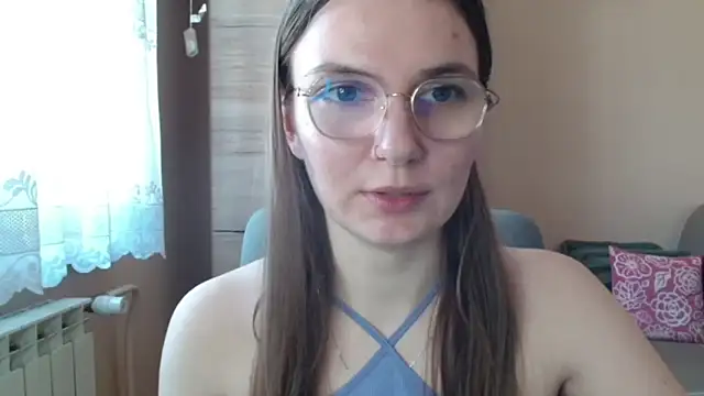 LooveELLYx online show from 22, 3, 2025