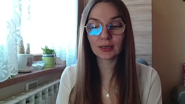 LooveELLYx online show from 2, 4, 2026