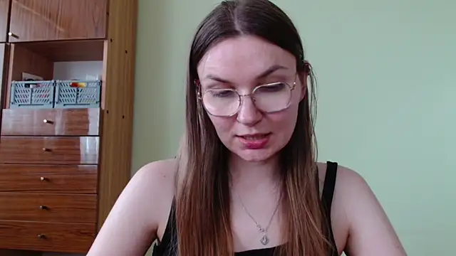 LooveELLYx online show from 10, 6, 2026