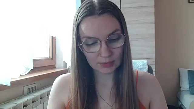 LooveELLYx online show from 6, 7, 2026