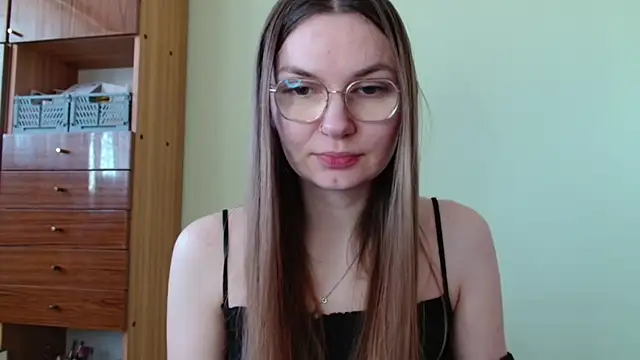 LooveELLYx online show from 27, 3, 2026