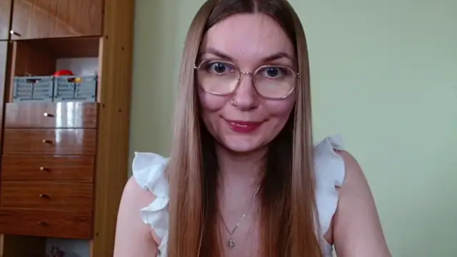 LooveELLYx online show from 6, 5, 2026