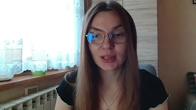 LooveELLYx online show from 28, 11, 2025