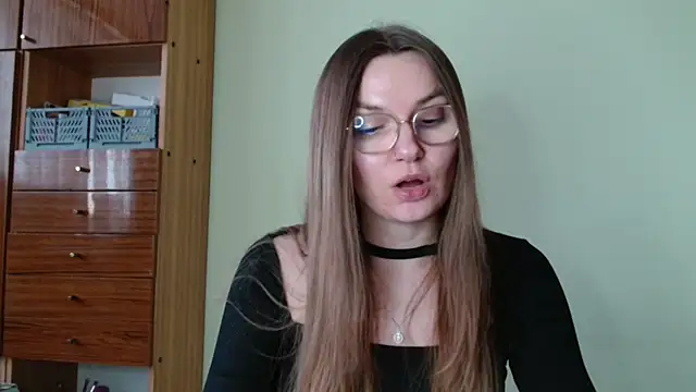 LooveELLYx online show from 23, 2, 2026