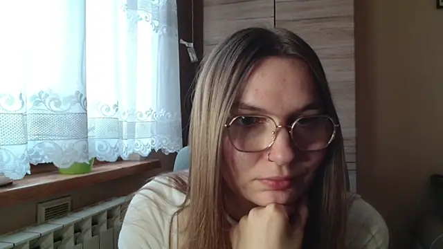 LooveELLYx online show from 30, 10, 2025