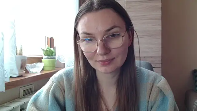 LooveELLYx online show from 7, 4, 2026