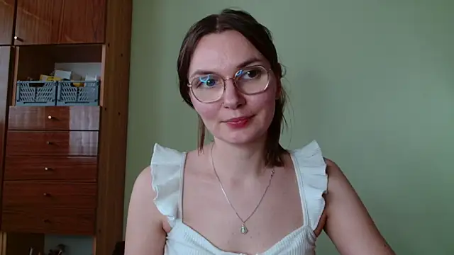 LooveELLYx online show from 22, 10, 2025