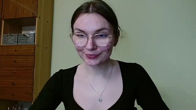 LooveELLYx online show from 26, 2, 2025