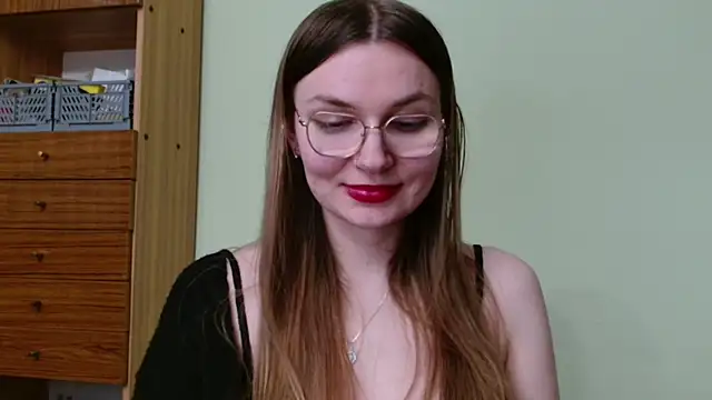 LooveELLYx online show from 18, 3, 2026