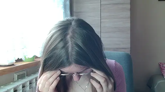 LooveELLYx online show from 18, 11, 2025