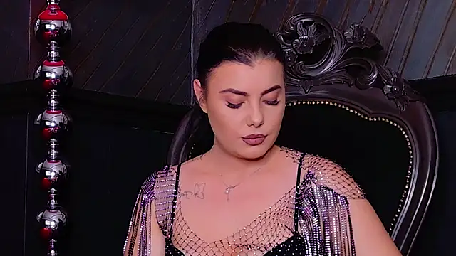 Snapshot of MistressEly chatting on 4, 7, 2026 MistressEly online show from 4, 7, 2026