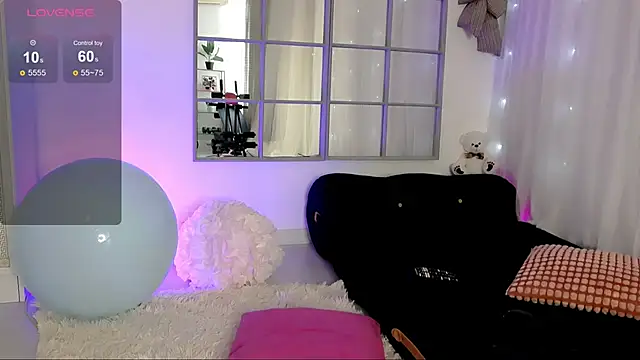 SarahRaynex online show from 15, 5, 2026