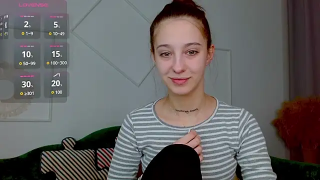 Little cherryy   online show from 13, 10, 2025