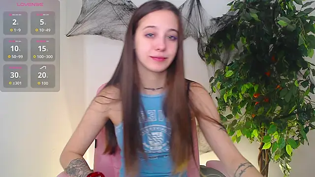 Little cherryy   online show from 28, 10, 2025