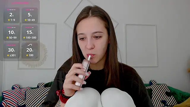 Little cherryy   online show from 2, 10, 2025