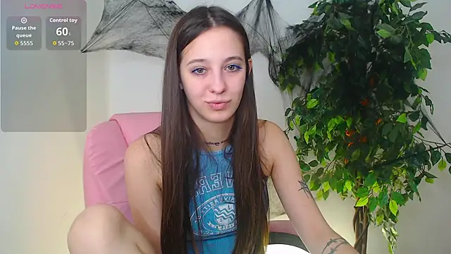 Little cherryy   online show from 27, 10, 2025