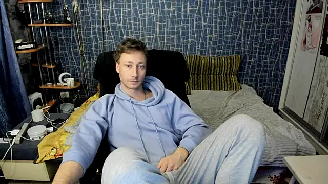 CuteBoy228 online show from 18, 4, 2026