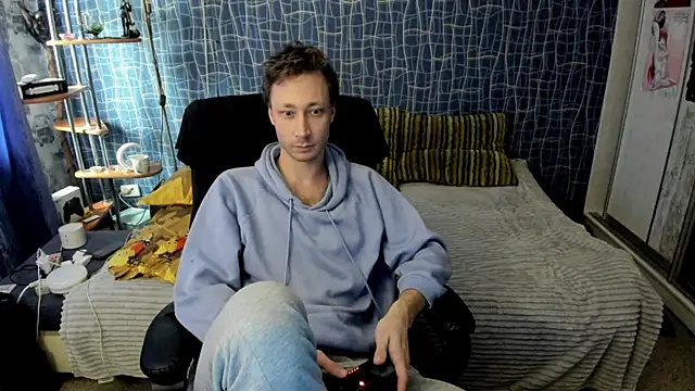 CuteBoy228 online show from 18, 4, 2026