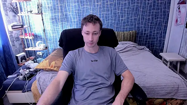CuteBoy228 online show from 7, 4, 2026