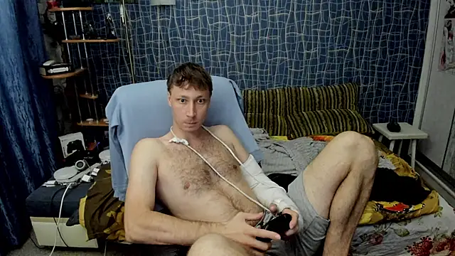 CuteBoy228 online show from 7, 6, 2026