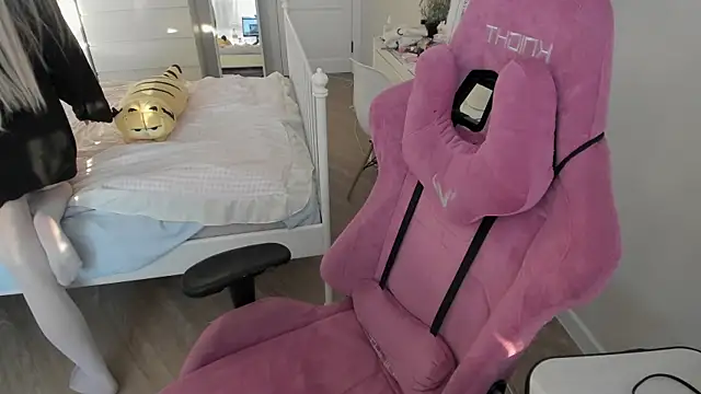 saadnesstyan online show from 20, 10, 2025