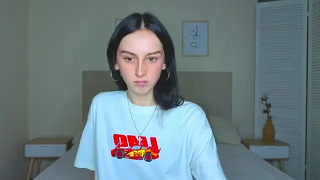 Snapshot of Little_moly999 chatting on 9, 9, 2025 Little moly999 online show from 9, 9, 2025