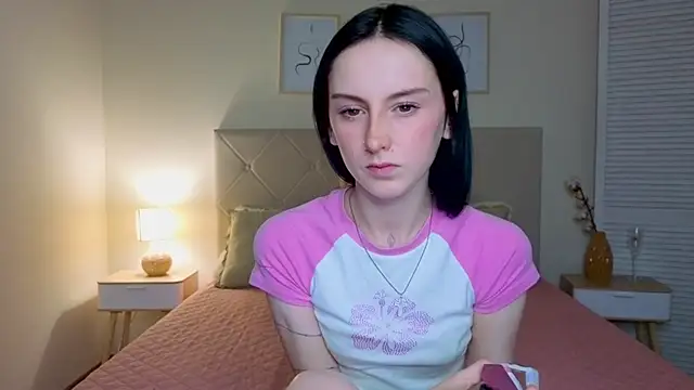 Snapshot of Little_moly999 chatting on 5, 10, 2025 Little moly999 online show from 5, 10, 2025